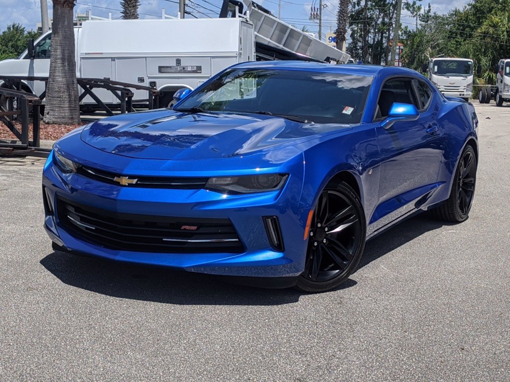 Pre-Owned 2017 Chevrolet Camaro 1LT RWD 2dr Car