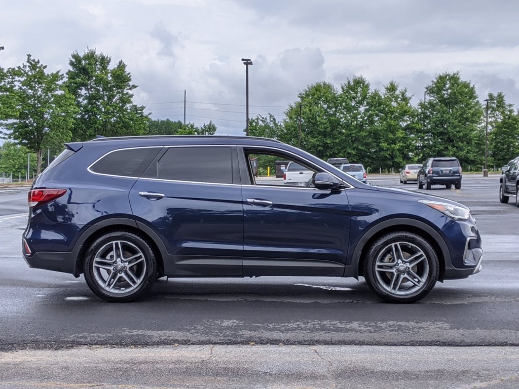 Pre-Owned 2017 Hyundai Santa Fe SE Ultimate FWD Sport Utility