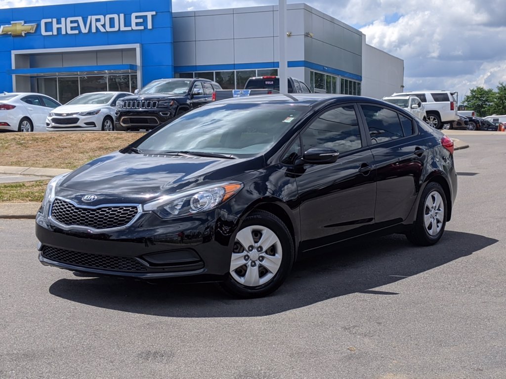 Pre-Owned 2015 Kia Forte LX FWD 4dr Car